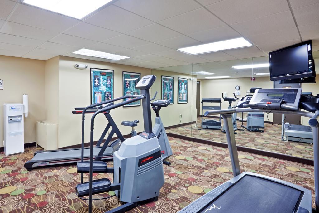 Holiday Inn Olathe Medical Center 시설 사진