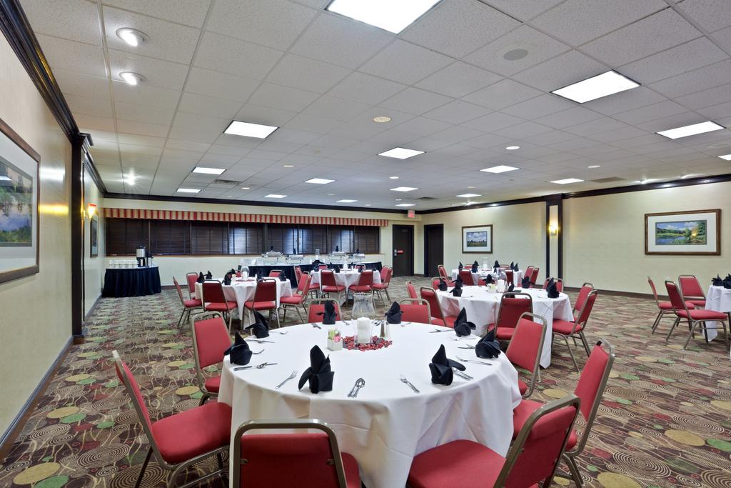 Holiday Inn Olathe Medical Center 레스토랑 사진